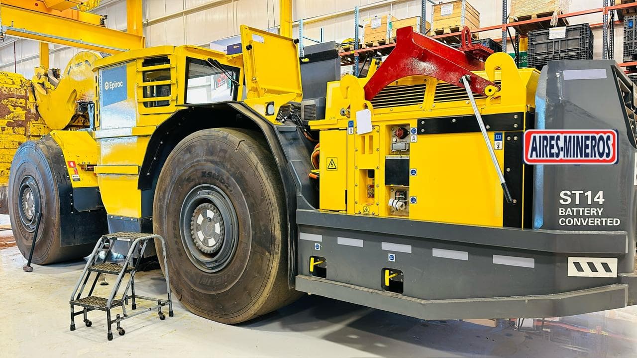 Manejamos el sistema scoop tram eléctrico a baterías